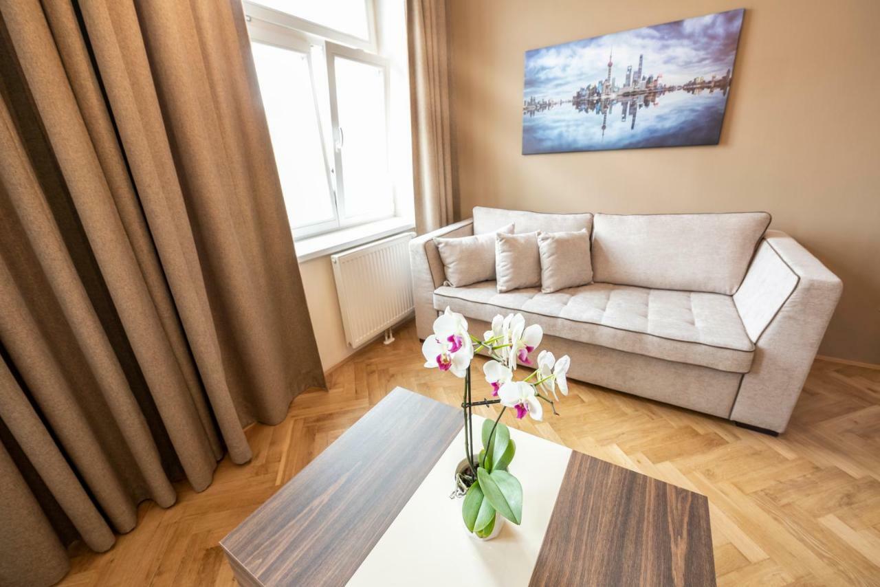 Letna Garden Suites ปราก ภายนอก รูปภาพ