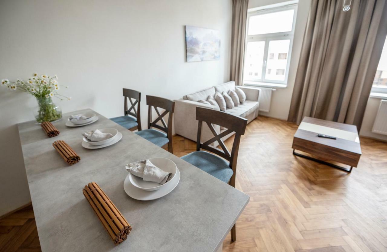 Letna Garden Suites ปราก ภายนอก รูปภาพ