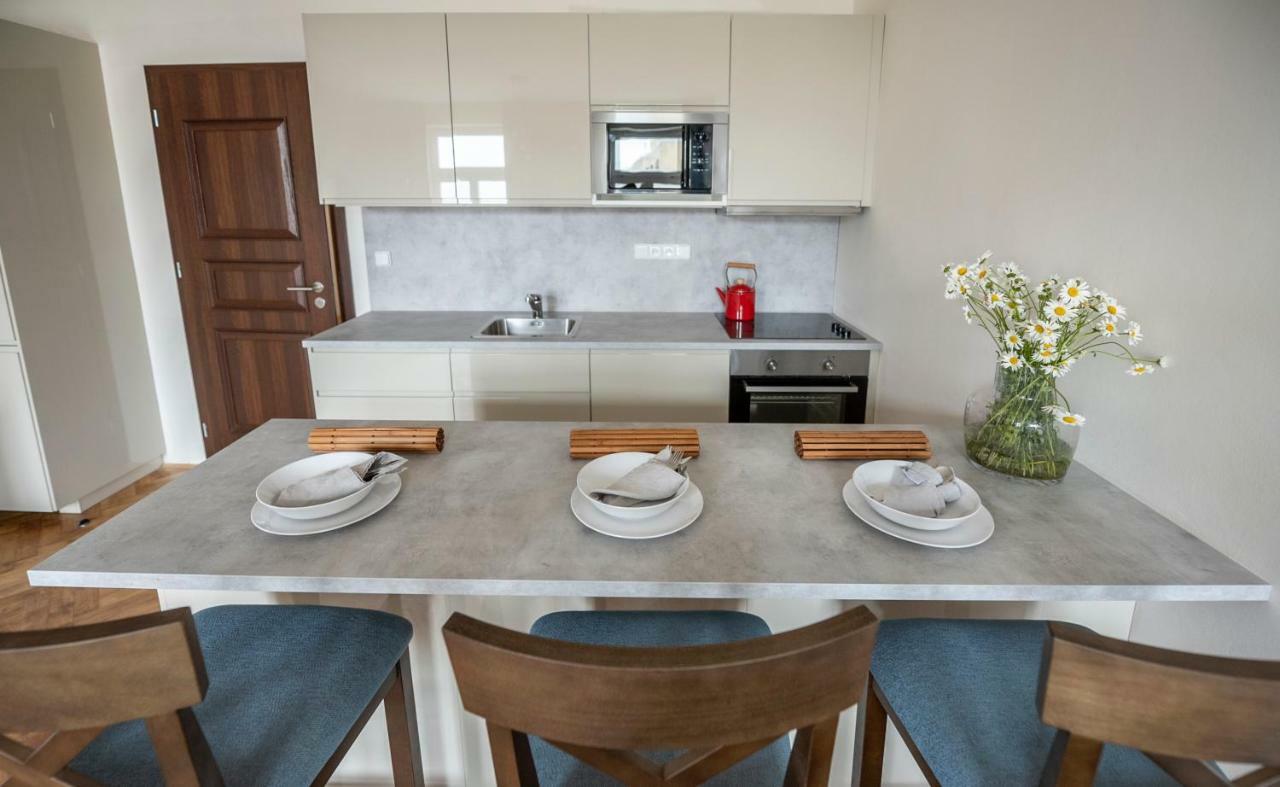 Letna Garden Suites ปราก ภายนอก รูปภาพ