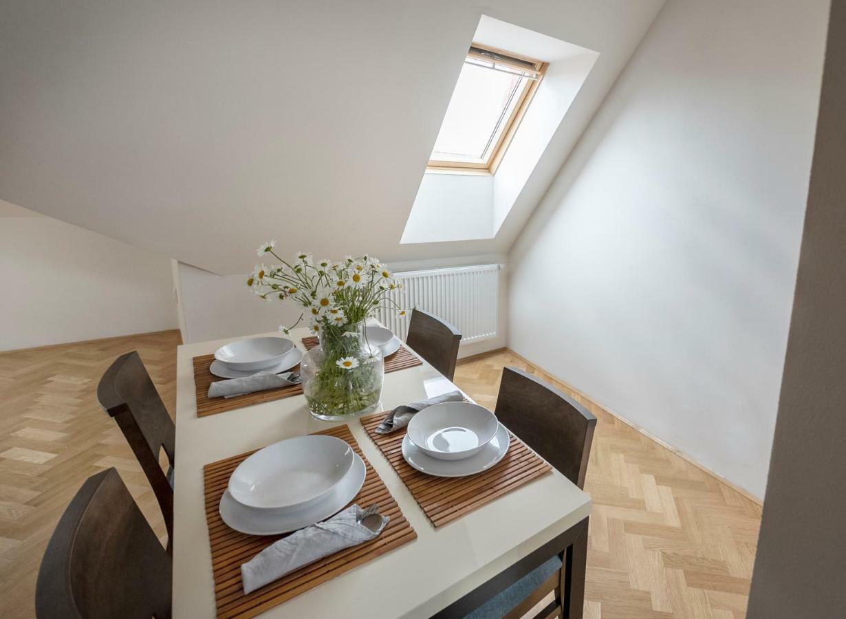 Letna Garden Suites ปราก ภายนอก รูปภาพ